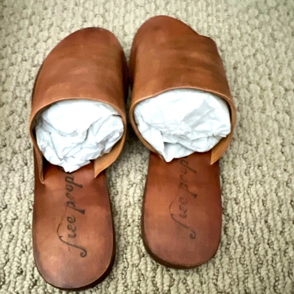 Free People Vincent Slide Sandel color Luggage - Picture 4 of 7